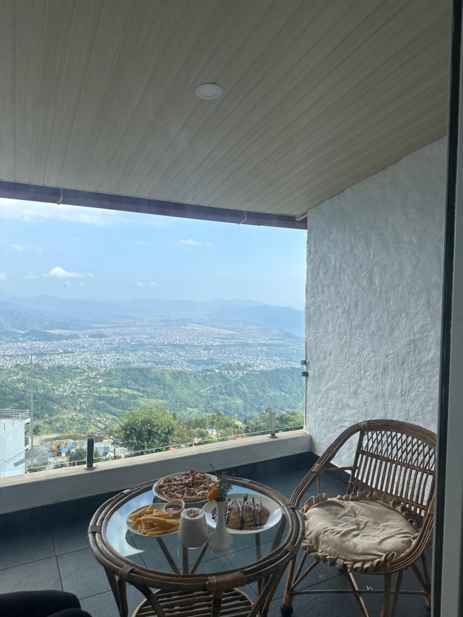 Superview Lodge, Best Himalayan Sunrise In Sarangkot โพคารา ภายนอก รูปภาพ