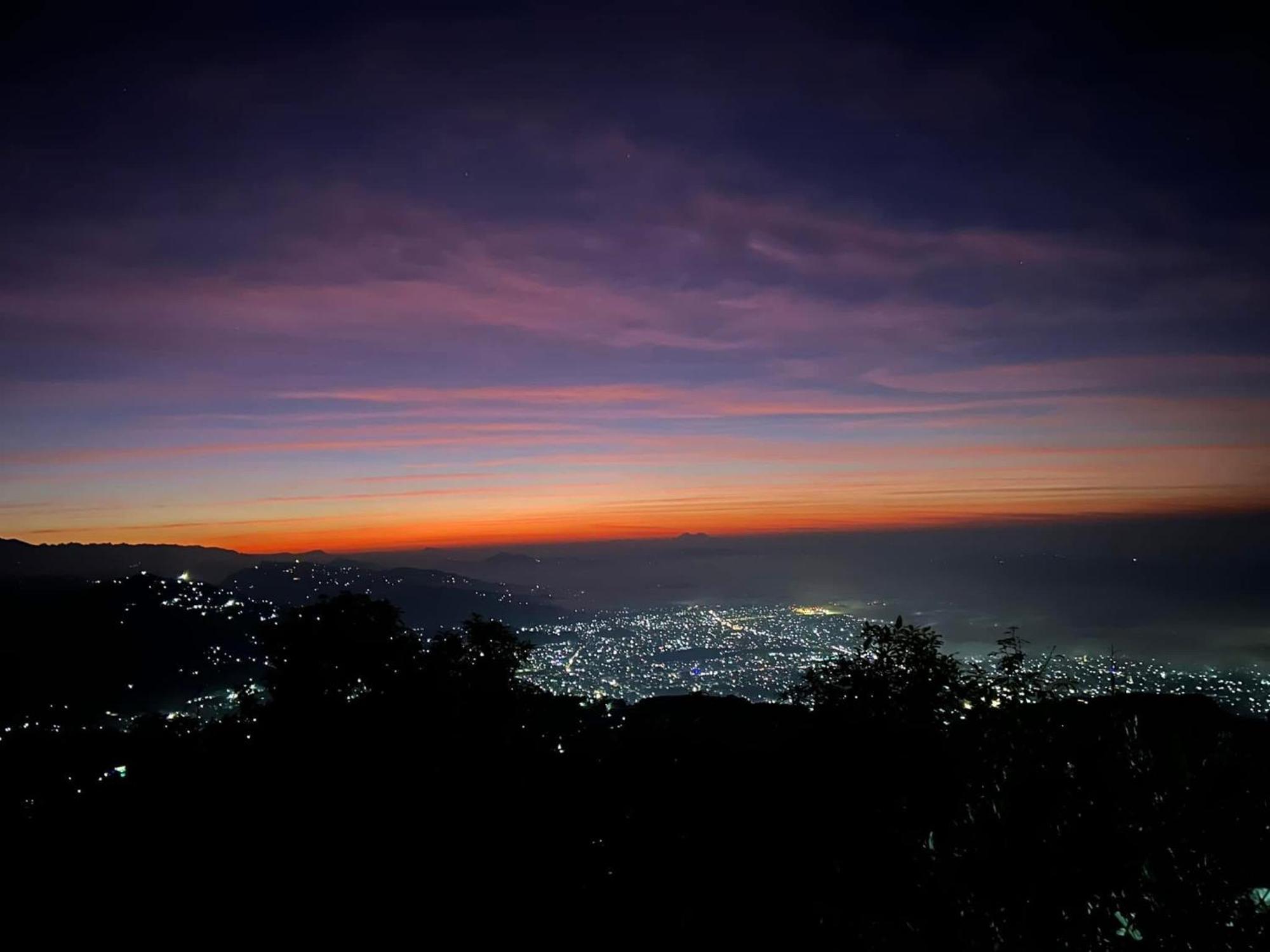 Superview Lodge, Best Himalayan Sunrise In Sarangkot โพคารา ภายนอก รูปภาพ
